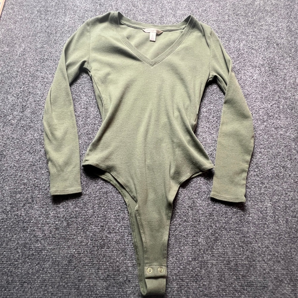 Banana Republic Olive Green Ribbed V-Neck Long Sleeve Bodysuit XS 551561-00